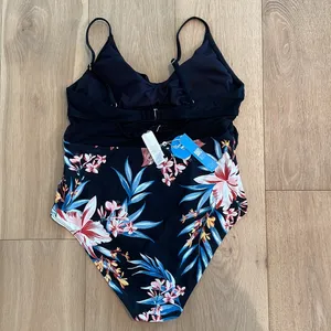 Cupshe black and tropical floral one piece swimsuit NEW WITH TAGS thumbnail 4