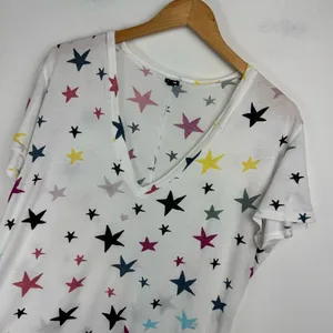 Monrow Womens Vneck Colorful Star Print Tshirt Sz Large Cotton thumbnail 3