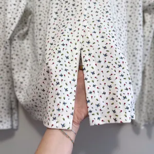 Boys Lie Women's Dainty Daisy's Button‎ Down PJ Top White Floral Angel Sz S NWT thumbnail 7