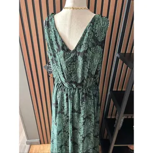 Kate and Lilly green maxi dress size 6 beach dinner wear thumbnail 4