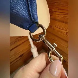 Marc Jacobs Wingman Tote Reversible Leather Tote in blue or yellow size XL thumbnail 7