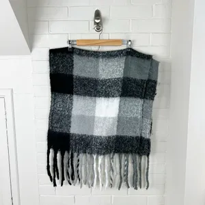 Chunky Soft Knit Black Grey Plaid Fringe Scarf thumbnail 2