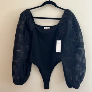 Red Dress Boutique | Puff Sleeve Bodysuit thumbnail 2