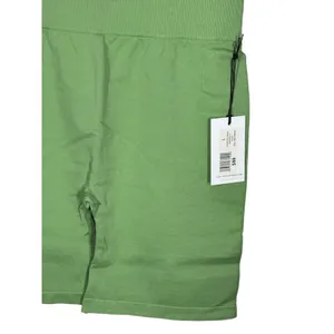 WeWoreWhat Seamless Biker Shorts Large Pilates Girl Green NWT thumbnail 5