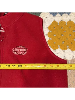 Harley-Davidson $80 Woman's Medium Embroidered Red Fleece Zip Front Vest thumbnail 6