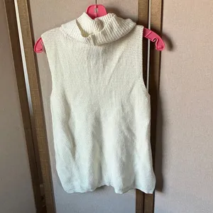 FINAL MARKDOWN White House Black Market Soft Cream cowl neck Sweater medium thumbnail 9