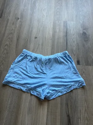 Stars and above shorts thumbnail 3
