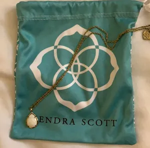 Kendra Scott teardrop necklace thumbnail 1