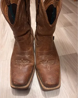 Justin Boots Women’s Brown Cowgirl Boots thumbnail 5