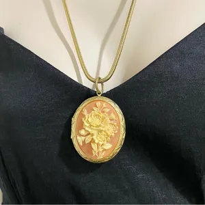 Vintage Flower Cameo Locket Pendant Gold-plated Round Snake Chain 24” Necklace thumbnail 3
