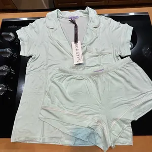 Hale Bob 2-piece short sleeve pajama set light green size S‎ thumbnail 1
