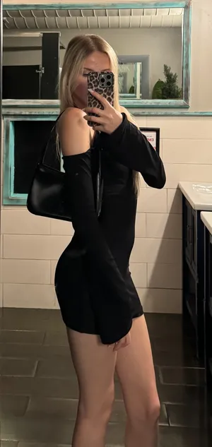 White Fox boutique black Mini Dress thumbnail 1
