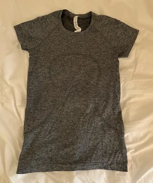 Grey Lululemon swiftly tech short sleeve top thumbnail 1