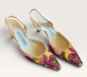 Manolo Blahnik 38 Yellow Pink Floral Sequin Embroidered Slingback Kitten Heels thumbnail 1