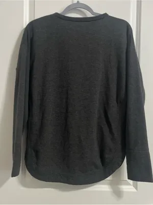 NFL Gray Crewneck Sweatshirt with Red Tampa Bay Buccaneers Appliqué thumbnail 4