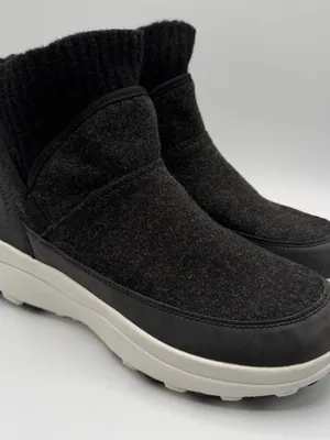 Merrell Cloud Renew Bluff Insulated Winter Boots Black Womens 10.5 NWOB thumbnail 2