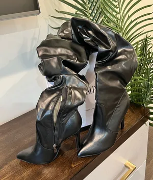 Women’s Black Over-the-Knee Slouchy Leather Boots thumbnail 1