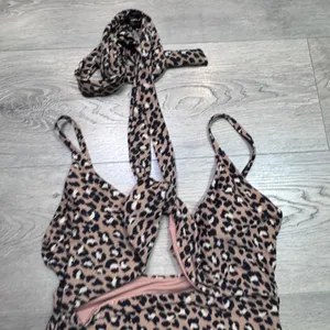 Aerie Womens Leopard Print Cutout Wrap One Piece Swimsuit Tan Black Medium‎ thumbnail 6