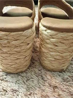 Woven Slide Sandals in Natural Straw 8.5 thumbnail 4