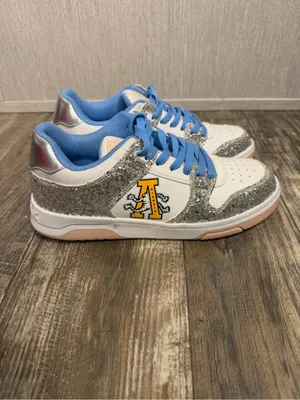 NWOB Women’s White Sneakers with Silver Glitter & Blue Laces Size 9 thumbnail 2