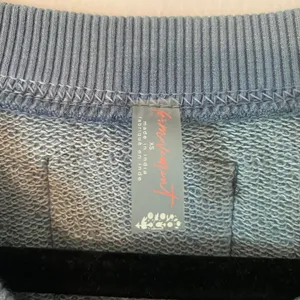 Free People Movement Blue Cropped V-neck Sweatshirt Loungewear Women's size XS thumbnail 2