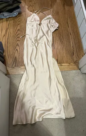 Dress thumbnail 3