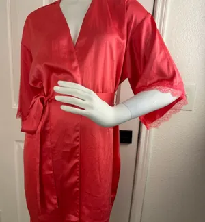 Victoria's Secret sexy satin robe Lace shoulder Red Size SX. I#164 thumbnail 1