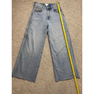 H&M Women Light Wash High Waist Wide Leg Raw Hem Jeans Size 2 US 34 EUR‎ thumbnail 5