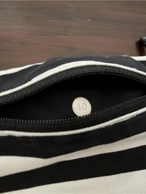Lululemon Speed Shorts black & white palm leaf w stripe waist 10 thumbnail 4