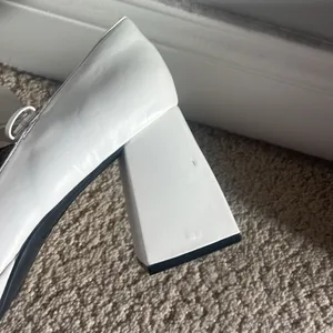 Dream Pairs White Heels Elegant Design thumbnail 9