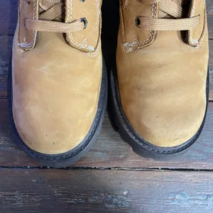 Timberland Women's Nellie Chukka Leather Ankle Boots in Wheat - Sz 8.5 🧡🎀 thumbnail 5