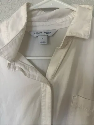 Old navy white button down shirt thumbnail 5