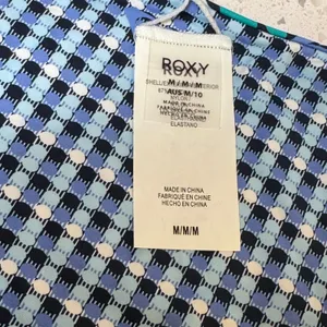 Roxy Reversible Bikini Bottoms Blue Floral Geometric Print Size Medium M‎ NWT thumbnail 7