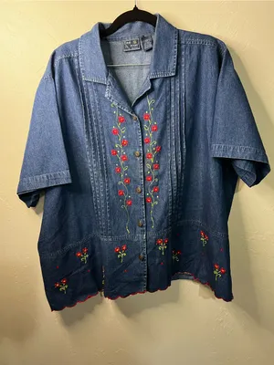 Jane Ashley Vintage Denim Red Floral Embroidered Button Down Plus Size Top thumbnail 2
