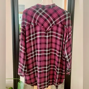 FREE PEOPLE Plaid Purple and Black Long Sleeve Shirt thumbnail 4