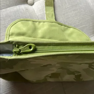 Thermos Camo Insulated‎ Adult Lunch Box Satchel Bag thumbnail 4