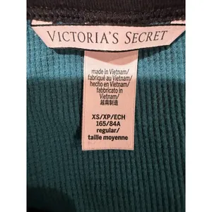 Victoria‘s Secret Henley Pajamas Pants Set Green Black Buffalo Plaid Size XS thumbnail 8