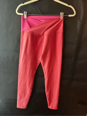 NWT Peloton High-Rise Cross Front Leggings thumbnail 2