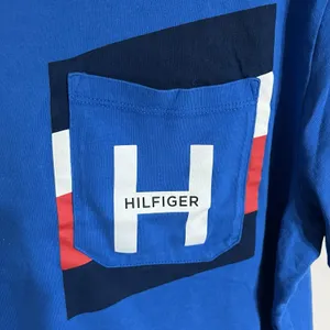 Tommy Hilfiger Blue Graphic T-shirt Short Sleeve Woman's Size Large‎ thumbnail 2