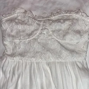 Versona White Tiered Maxi Dress with Crisscross Straps thumbnail 8