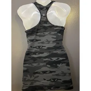 Lululemon Tank Top Womens Medium Gray Camo Racerback Relaxed Fit Yoga Athletic thumbnail 5