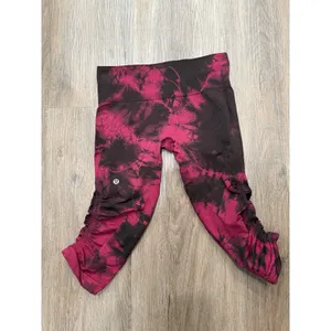 Lululemon In The Flow Crop II‎ Leggings Women's Size 6 Wine Berry Bordeaux Drama thumbnail 2