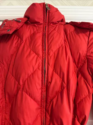 Burberry London Women’s XS Red Hooded Puffer Jacket Belted Double Zip thumbnail 1