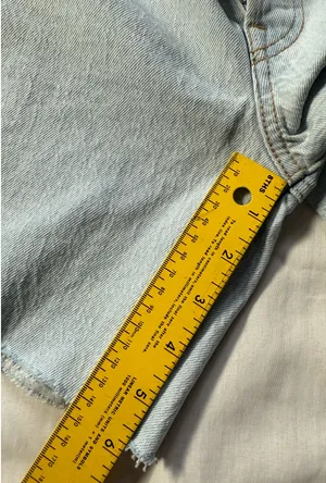 501 Levi’s High-Rise Shorts Premium Denim thumbnail 9