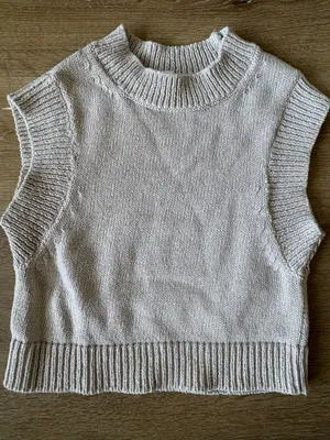 H&M Cream Knit Sweater Vest thumbnail 2