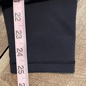 Lululemon In Movement 7/8 Tight 25" Everlux leggings Women‎ 2 Black LW5BPGS thumbnail 8