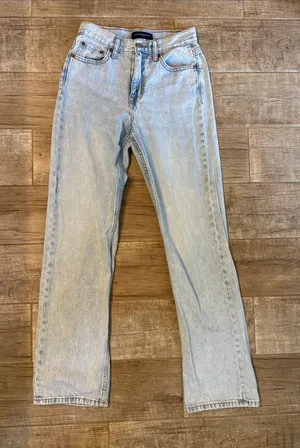 Aeropostale High-Rise 90’s Baggy Style Light Wash Women's Jeans thumbnail 1