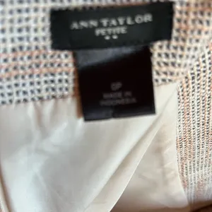 Like New Ann Taylor Petite skirt thumbnail 5