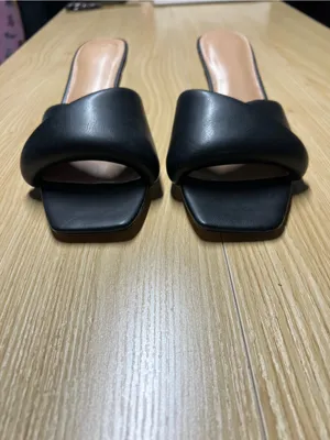 Abercrombie & Fitch Black Padded Crossover Heeled Mules Size 9 thumbnail 3