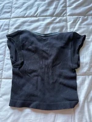 Urban Outfitters Top thumbnail 2